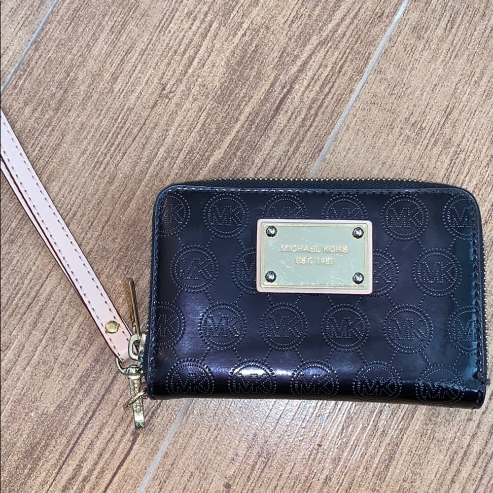 Michael kors black wristlet!